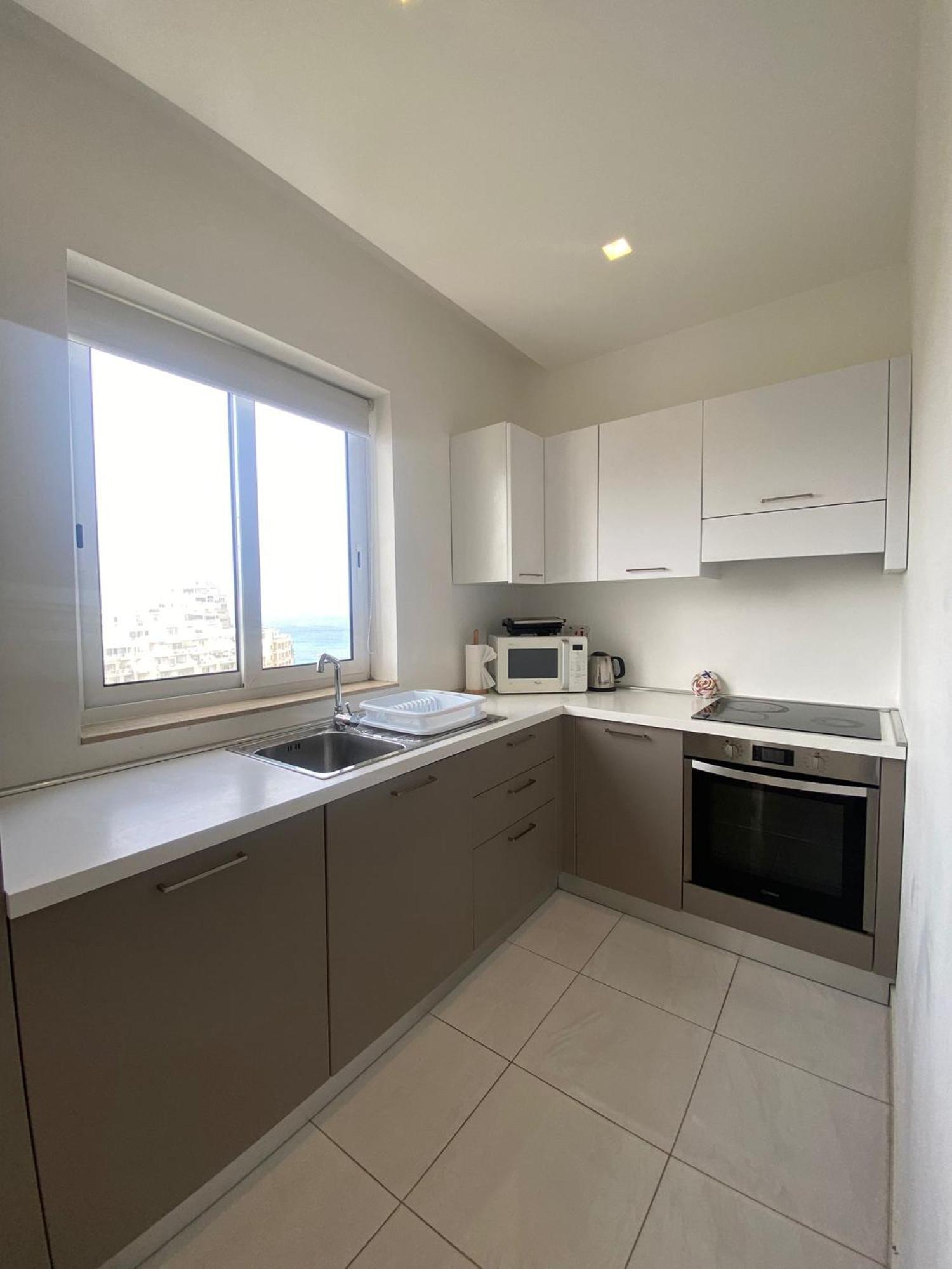 Spectacular Distant Seaview Apt スリーマ エクステリア 写真