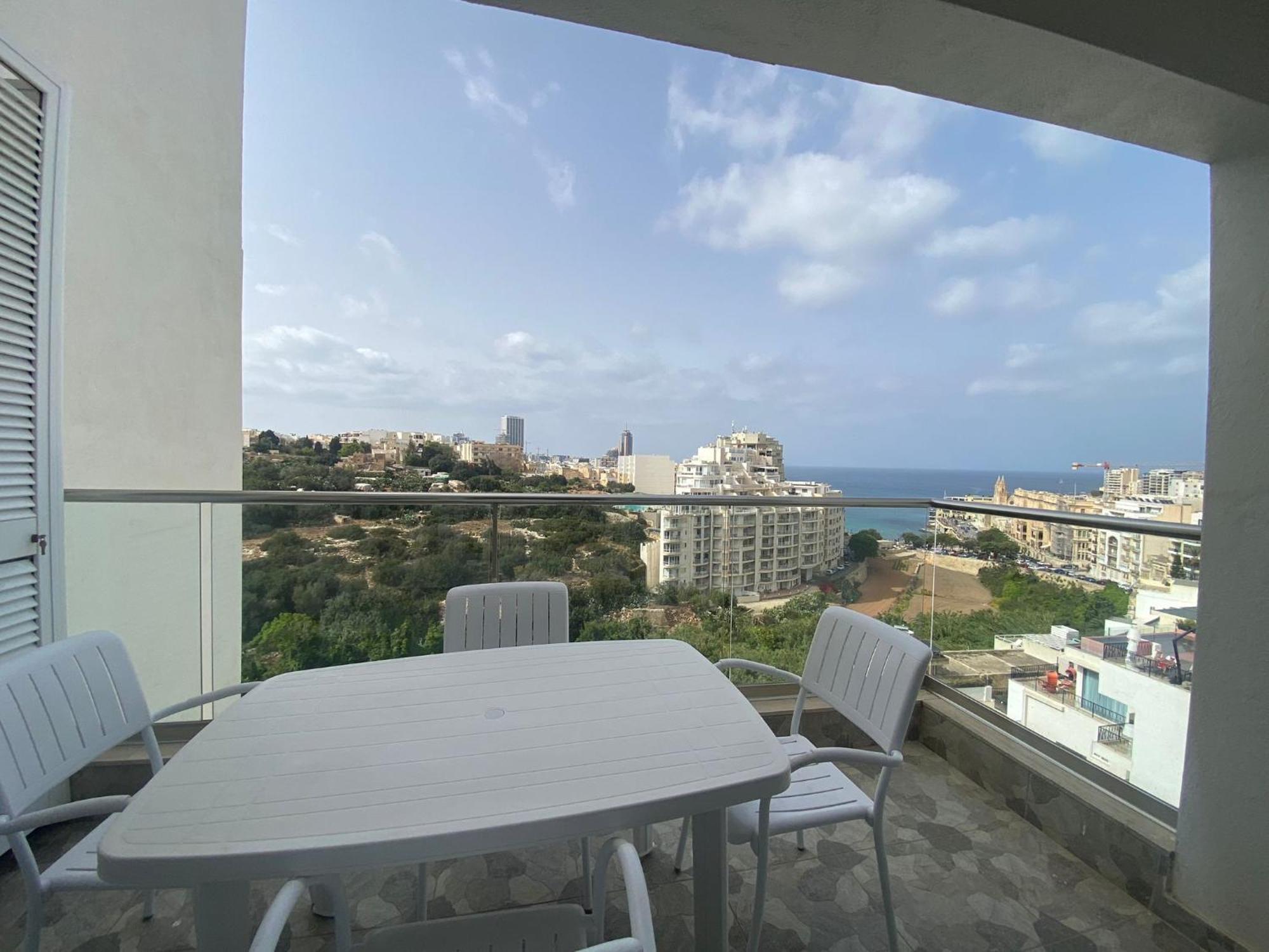 Spectacular Distant Seaview Apt スリーマ エクステリア 写真